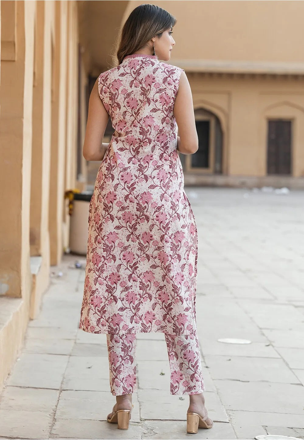 Magenta Floral printed kurta set with dupatta