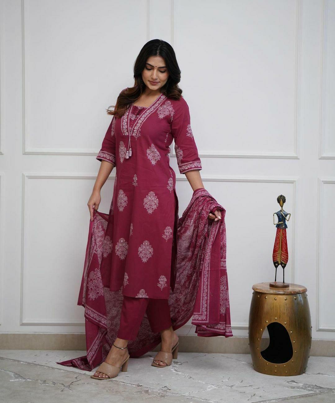 Maroon Hand Work Kurti Pant with Malmal Dupatta - wear&style